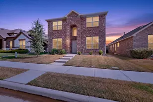 2285 Obsidian Dr, Little Elm, TX 76227 - Photo 2