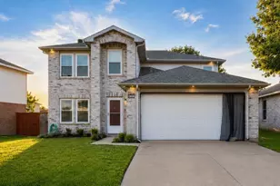 8721 Hunters Trail, Fort Worth, TX 76123 - Photo 2