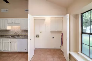 2521 Liberty Ln, Denton, TX 76209 - Photo 8