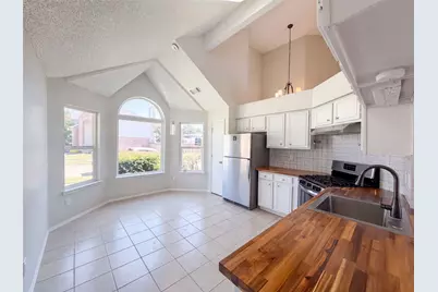 713 Lake Bluff Drive, Flower Mound, TX 75028 - Photo 2
