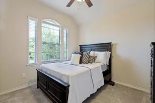 9809 Timber Wolf Ln, McKinney, TX 75071 - Photo 10