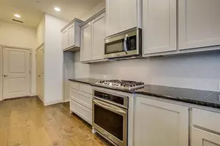 4678C Dozier Rd, Carrollton, TX 75010 - Photo 8