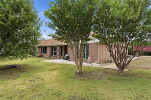 180 Bend of the Bosque Rd, China Spring, TX 76633 - Photo 4