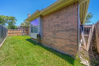 1717 Lake Eden Drive, Euless, TX 76039 - Photo 24