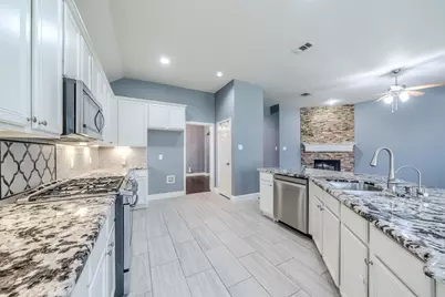 1717 Lake Eden Drive, Euless, TX 76039 - Photo 6
