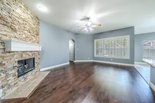 1717 Lake Eden Dr, Euless, TX 76039 - Photo 8