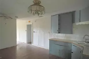 802 Gardner Dr, Palestine, TX 75803 - Photo 16