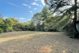 802 Gardner Dr, Palestine, TX 75803 - Photo 6