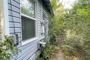 802 Gardner Dr, Palestine, TX 75803 - Photo 32