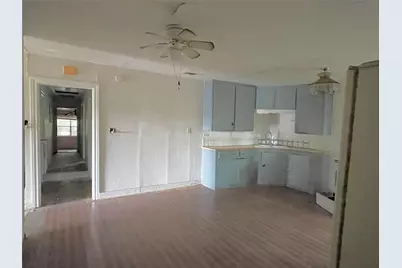 802 Gardner Drive, Palestine, TX 75803 - Photo 14