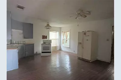 802 Gardner Drive, Palestine, TX 75803 - Photo 12
