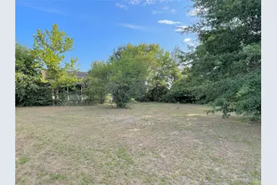 802 Gardner Drive, Palestine, TX 75803 - Photo 4