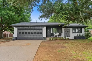 8128 Newman Dr, North Richland Hills, TX 76180 - Photo 1