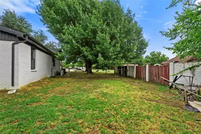 8128 Newman Drive, North Richland Hills, TX 76180 - Photo 34