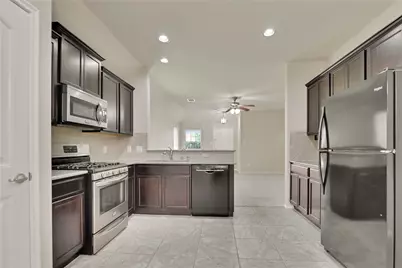 300 Black Bear Drive, McKinney, TX 75071 - Photo 10