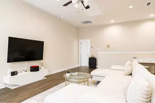 1936 Bel Air Dr, Arlington, TX 76010 - Photo 4