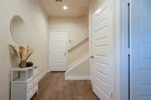 1936 Bel Air Dr, Arlington, TX 76010 - Photo 2