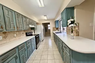 4019 Rushmoor Dr, Arlington, TX 76016 - Photo 2