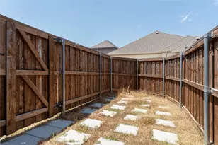4310 Indigo Lark Ln, Arlington, TX 76005 - Photo 34