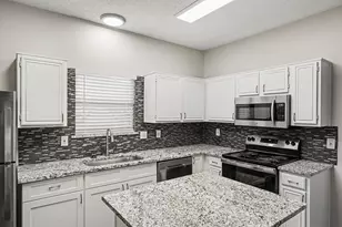 10700 Castle Dr, Frisco, TX 75035 - Photo 10