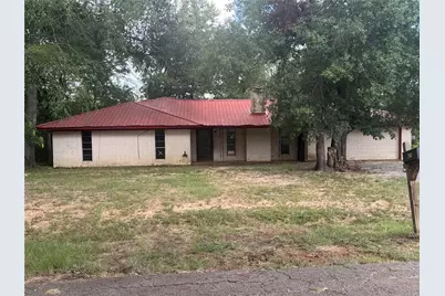 260 Lakeshore Drive, Fairfield, TX 75840 - Photo 1