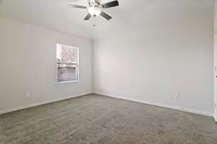 211 Copper Canyon Dr, Lewisville, TX 75067 - Photo 18