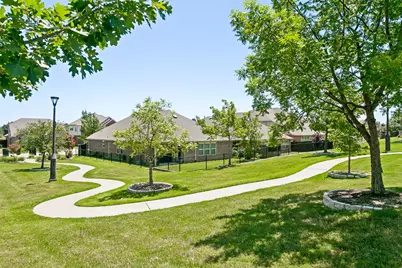 211 Copper Canyon Drive, Lewisville, TX 75067 - Photo 24