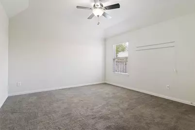 211 Copper Canyon Drive, Lewisville, TX 75067 - Photo 18