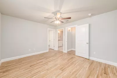 722 Rolling Terrace Circle, Granbury, TX 76049 - Photo 16