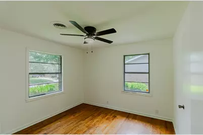 816 S Burdette Avenue, Sherman, TX 75090 - Photo 16