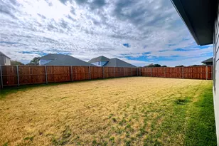 553 Meadow Run Dr, Van Alstyne, TX 75495 - Photo 32