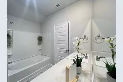 553 Meadow Run Drive, Van Alstyne, TX 75495 - Photo 6