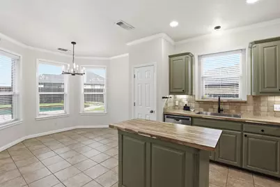 1404 Chaucer Drive, Cleburne, TX 76033 - Photo 18