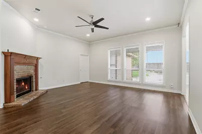 1404 Chaucer Drive, Cleburne, TX 76033 - Photo 6