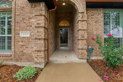 1404 Chaucer Drive, Cleburne, TX 76033 - Photo 2