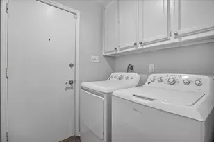 9717 Lea Shore Ct, Fort Worth, TX 76179 - Photo 16