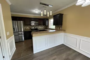 2224 Forestbrook Dr, Garland, TX 75040 - Photo 4