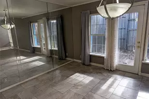 556 E Avenue J, Grand Prairie, TX 75050 - Photo 12