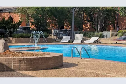 556 E Avenue J #B, Grand Prairie, TX 75050 - Photo 22