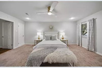 9605 Crestedge Drive, Dallas, TX 75238 - Photo 16
