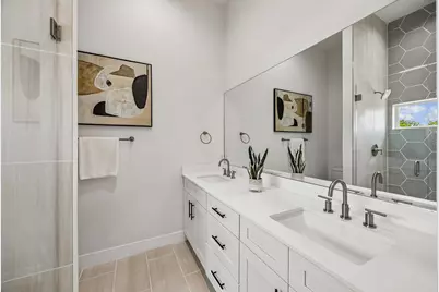 2611 Hondo Avenue #102, Dallas, TX 75219 - Photo 16