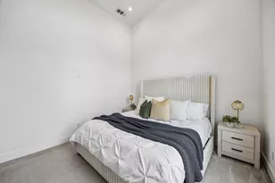 2611 Hondo Ave, Dallas, TX 75219 - Photo 12