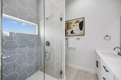 2611 Hondo Avenue #102, Dallas, TX 75219 - Photo 14
