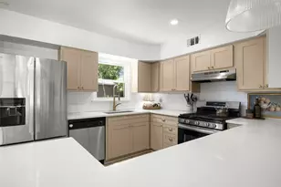 11367 Lippitt Ave, Dallas, TX 75218 - Photo 4