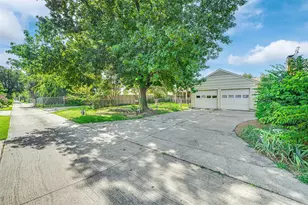 1021 Alexandria Ave, Garland, TX 75040 - Photo 24