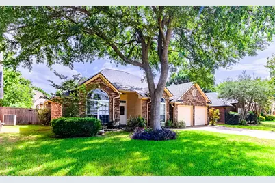 2206 S Branch Drive, Arlington, TX 76001 - Photo 2