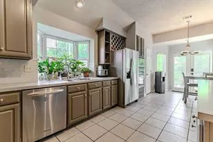 2206 S Branch Dr, Arlington, TX 76001 - Photo 4