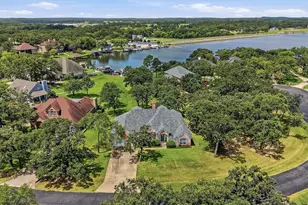 102 Mohawk Cove, Lake Kiowa, TX 76240 - Photo 4