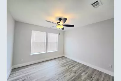 2467 Mallory Lane, Lancaster, TX 75134 - Photo 4
