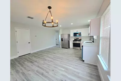 2467 Mallory Lane, Lancaster, TX 75134 - Photo 6